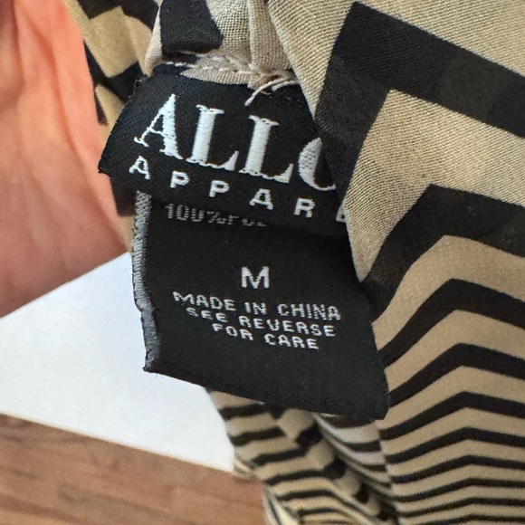 Chevron Patterned Lightweight Women's Top Camisole - Picture 15 of 15